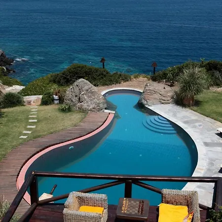 By The Sea, Salt-water Pool, Near Athens Holiday home *